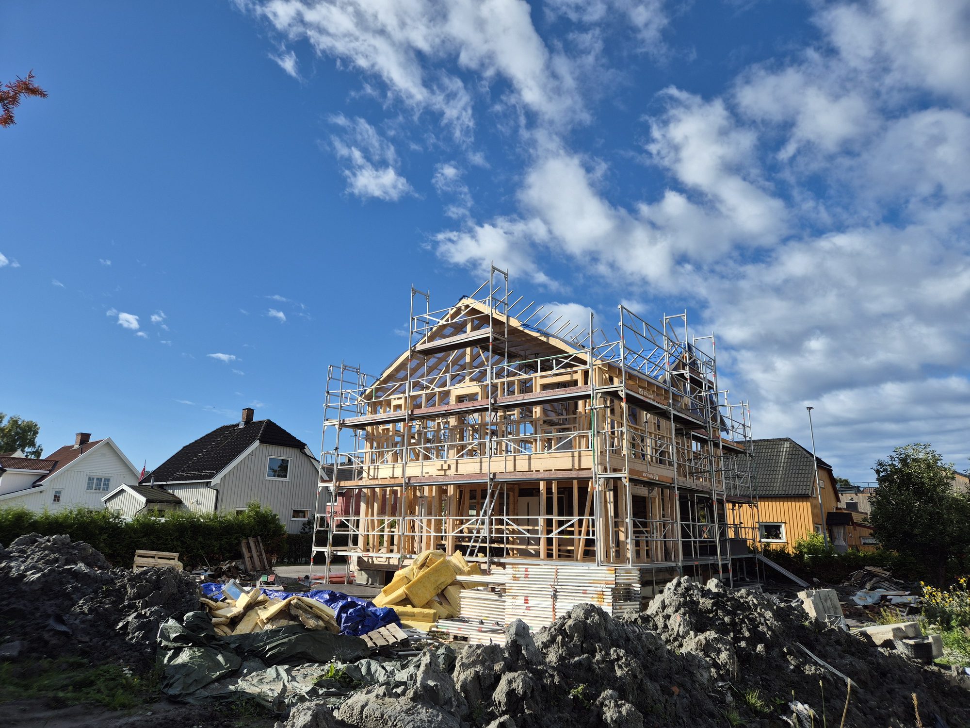 Huset i Lillestrøm under ombygging, sett fra gaten